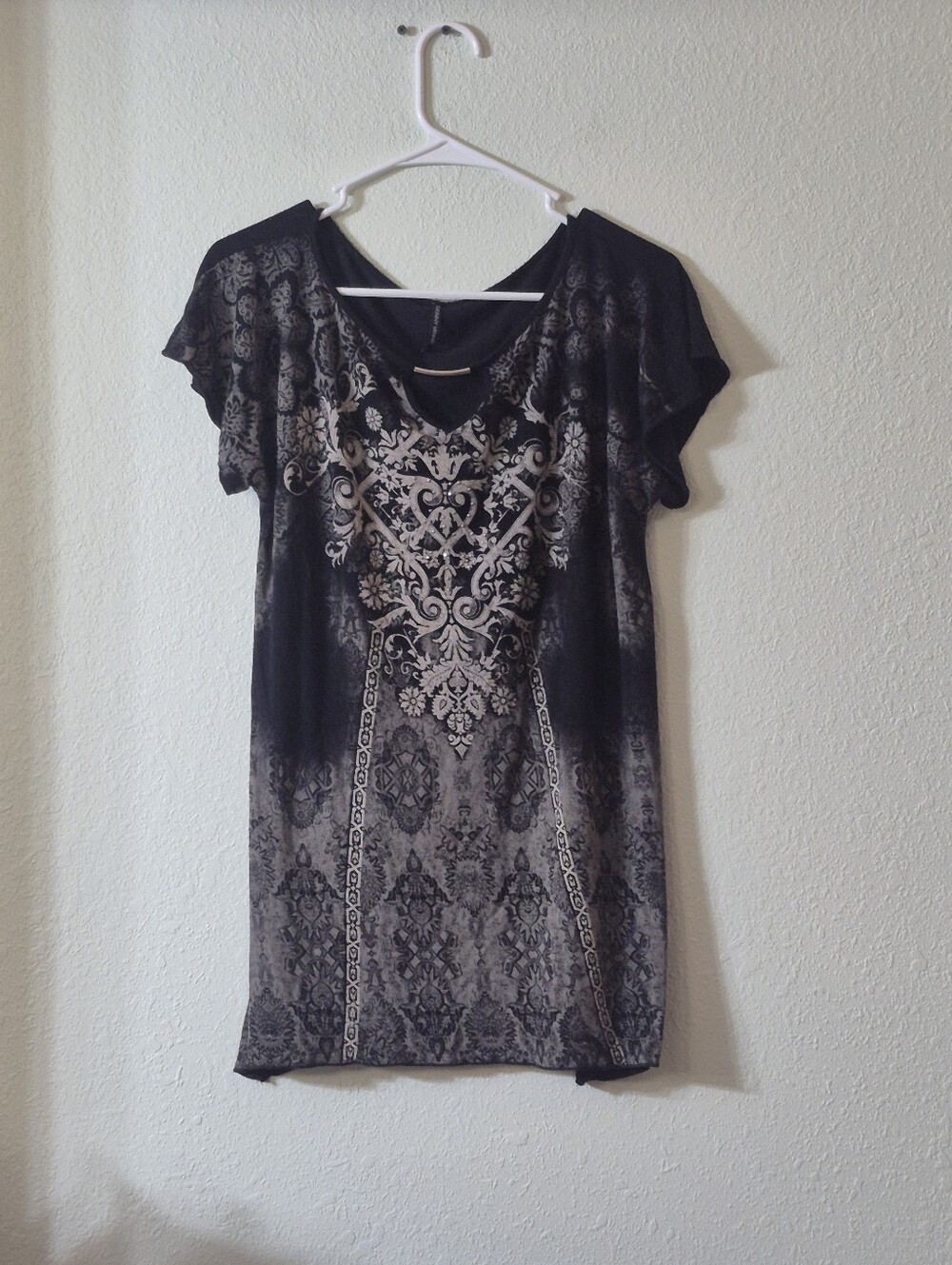Skinny Minnie Black and Gray Ornate Short Sleeve Tunic